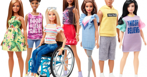 Mattel выпустит куклу Барби в инвалидном кресле и с протезом