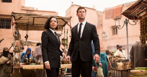 Новые «Люди в черном» с Крисом Хемсвортом и Тессой Томпсон возглавили российский прокат