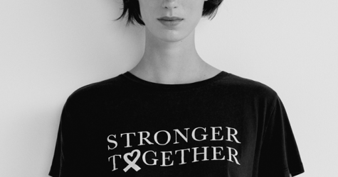 Mango выпустил коллекцию в поддержку борьбы с раком груди