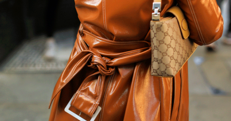 Кардиганы и сумки из нулевых: что носят на Неделе моды в Лондоне