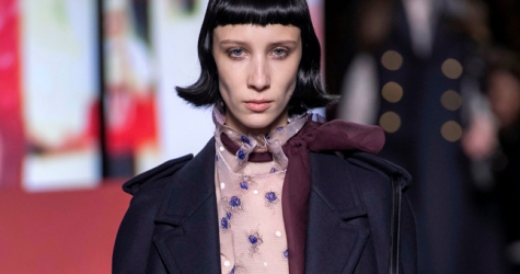 Лохматые текстуры, чёлки-шторки и другие тенденции в весенних стрижках