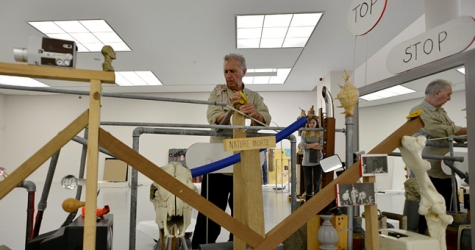 Скульптор и поэт Джимми Дарем получит премию Венецианской биеннале за вклад в искусство