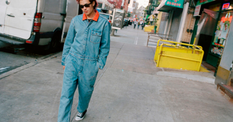 Supreme и Levi's выпустили разноцветные двухсторонние куртки и комбинезоны