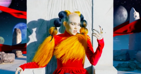 Grimes выпустила видео на новый трек «Delete Forever»