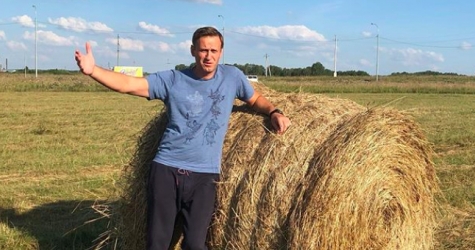 The Insider сообщил, что Алексей Навальный пришел в себя после выхода из комы