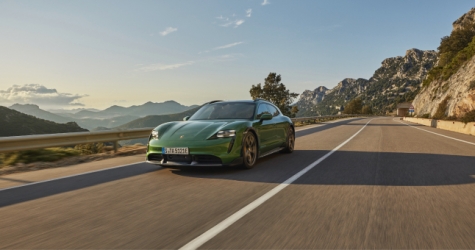 Porsche представил новый универсальный электрокар Taycan Cross Turismo