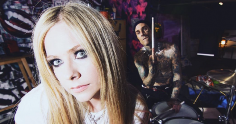 Аврил Лавин выпустила сингл «Bite Me» и клип на него