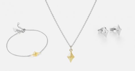 Avgvst сделал подвески и браслеты по мотивам старинных гербов