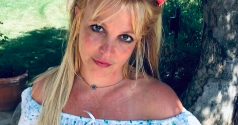 Бритни Спирс попросила суд освободить ее из-под опеки отца