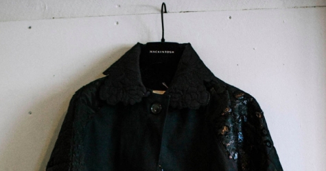 Mackintosh сделал еще одну коллаборацию с Cecilie Bahnsen