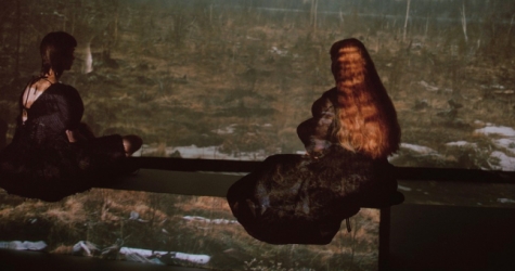 В кампании Cecilie Bahnsen были использованы снимки с видами российской тундры