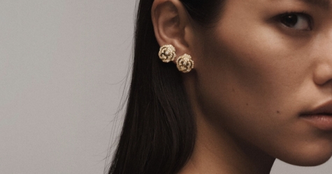 Chanel показал новую ювелирную коллекцию, вдохновленную камелиями