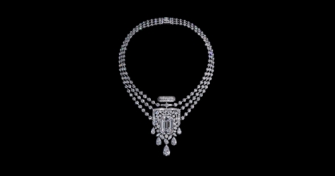 Chanel создал уникальное колье в честь столетия аромата N°5