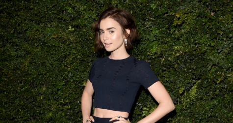 Лили Коллинз сыграет американку в Париже в новом сериале создателя «Секса в большом городе»