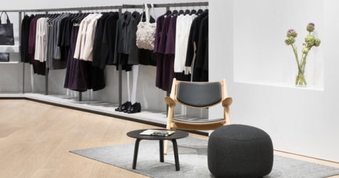 В Москве открылся первый магазин COS