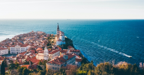 Из‑за распространения COVID-19 в Словении и Чехии введен комендантский час