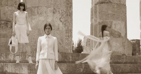 Dior показал кампанию новой круизной коллекции — ее съемки прошли в Греции