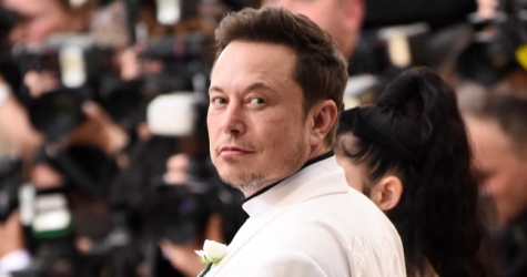 Илон Маск передал Лос-Анджелесу 1 255 аппаратов искусственной вентиляции легких