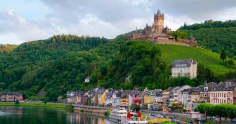 С 1 июля Евросоюз откроет границы для Канады, Грузии и еще 12 стран — но не для России