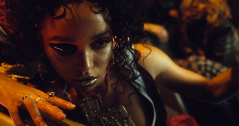 FKA Twigs катается по ночному городу в видео на трек «Home With You»