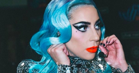 Леди Гага повторила образ Шер на своем шоу Enigma в Лас-Вегасе