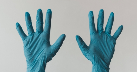 В Москве установили контейнеры для использованных масок и перчаток