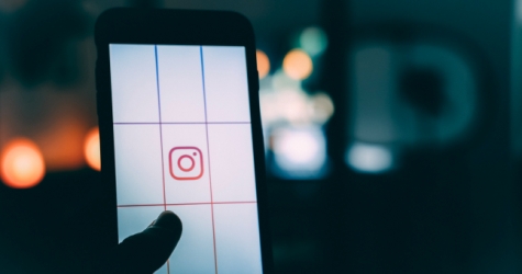 Instagram запретит рисунки и мемы о селфхарме