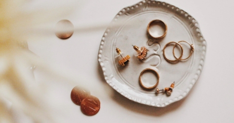 За время карантина в Великобритании выросли продажи ювелирных украшений