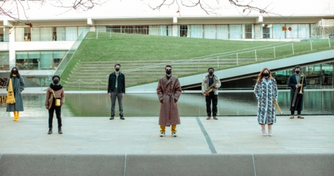 Студенты нью-йоркской школы Джулиард сыграли джаз для Fendi