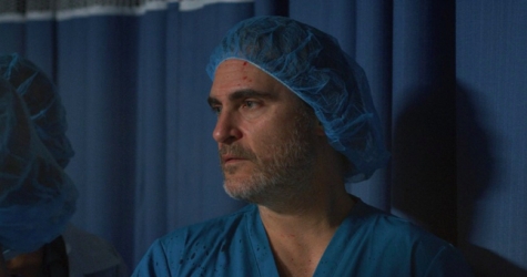 Хоакин Феникс снялся в короткометражке о лесных пожарах