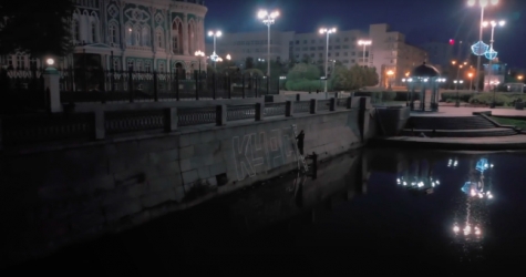 Художники создали арт-объект в память о трагедии на подводной лодке «Курск»