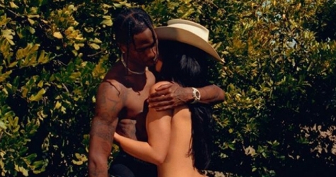 Кайли Дженнер снялась для Playboy вместе с Трэвисом Скоттом