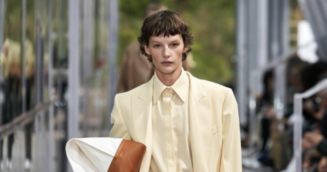 Большинство показов грядущей Недели моды в Париже пройдут в офлайн-формате