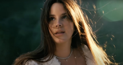 Лана Дель Рей выпустила еще один клип на трек «Arcadia»