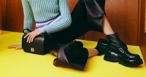 Loewe представил новую сумку-бокс Goya