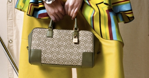 Джонатан Андерсон обновил сумку Loewe 1970-х годов