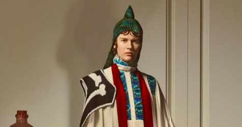 Loewe выпустил коллекцию по мотивам работ британского керамиста Уильяма Де Моргана