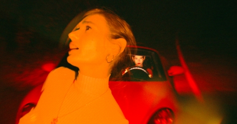 Луна выпустила новый сингл «Летние бульвары» и клип на него