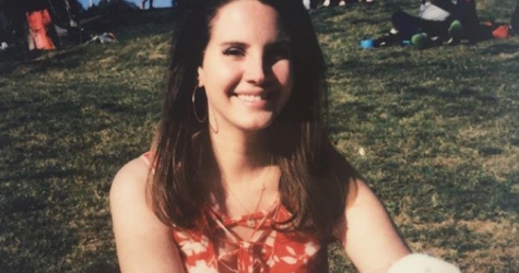 Лана Дель Рей выпустит видео сразу на две свои новые песни