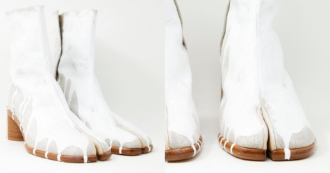 Maison Margiela выпустил новые ботильоны-таби, залитые краской