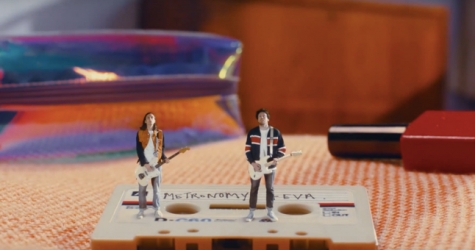Группа Metronomy выпустила видео на первую за три года песню «Lately»