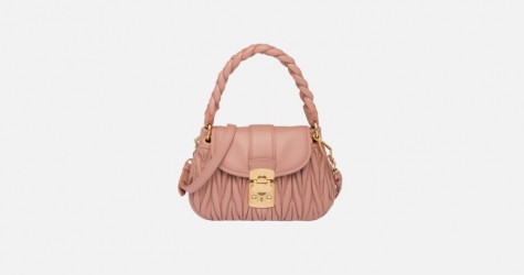 Miu Miu представил новую модель сумки из стеганой кожи