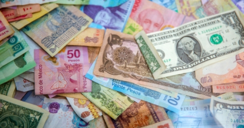 Курс евро обновил максимум с декабря 2014 года, а курс доллара превысил 80 рублей впервые с марта