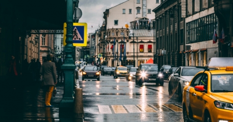 Власти Москвы планируют снять большую часть ограничений к середине 2021 года