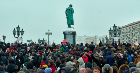 Прокуратура предупредила, что участие в несогласованных акциях может привести к «негативным последствиям»