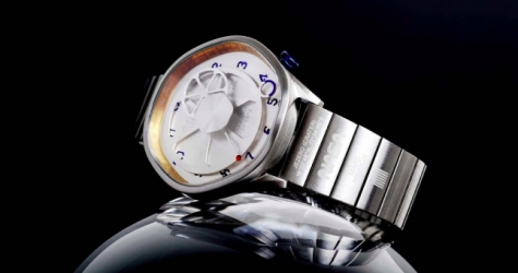 NASA посвятило лимитированную серию часов миссии на Марс