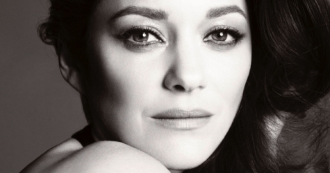 Марион Котийяр стала новым лицом аромата Chanel № 5