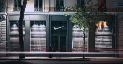 Nike закрывает магазины в США и Европе из-за коронавируса