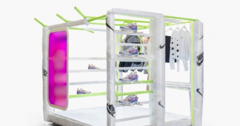 Гарри Нуриев сделал для Nike инсталляцию на тему цикличного дизайна