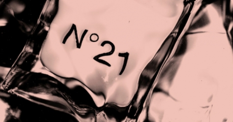 Бренд N°21 запускает бьюти-линию вместе с японской визажисткой Ayako